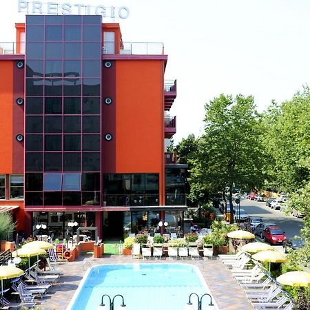 Hotel Prestigio Cesenatico Esterno foto