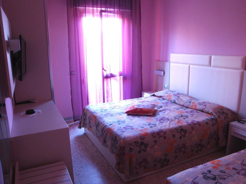 Hotel Prestigio Cesenatico Esterno foto