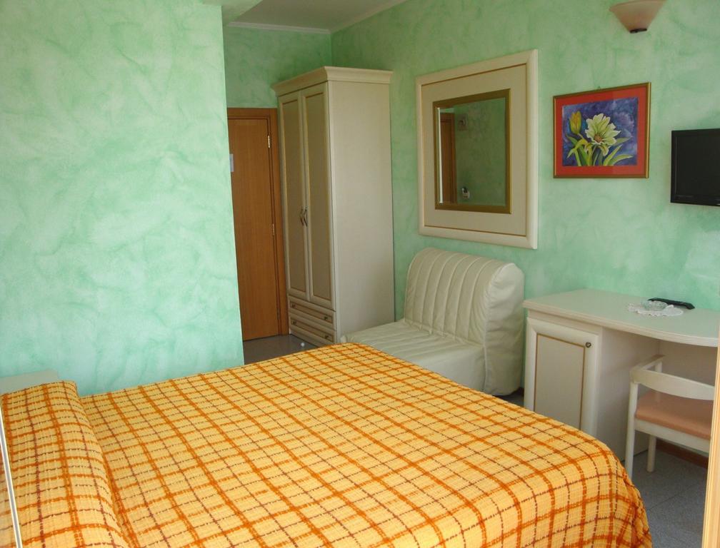 Hotel Prestigio Cesenatico Esterno foto