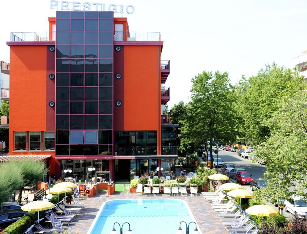 Hotel Prestigio Cesenatico Esterno foto